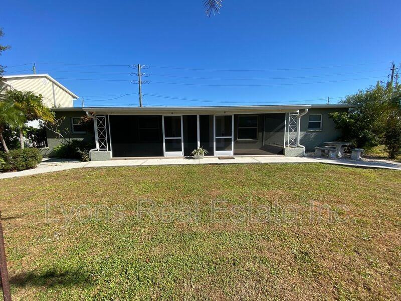 394 N Spring Lake Blvd Nw #A - Photo 3 of 18