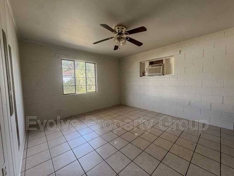 710 N Grove St #C - Photo 2 of 12