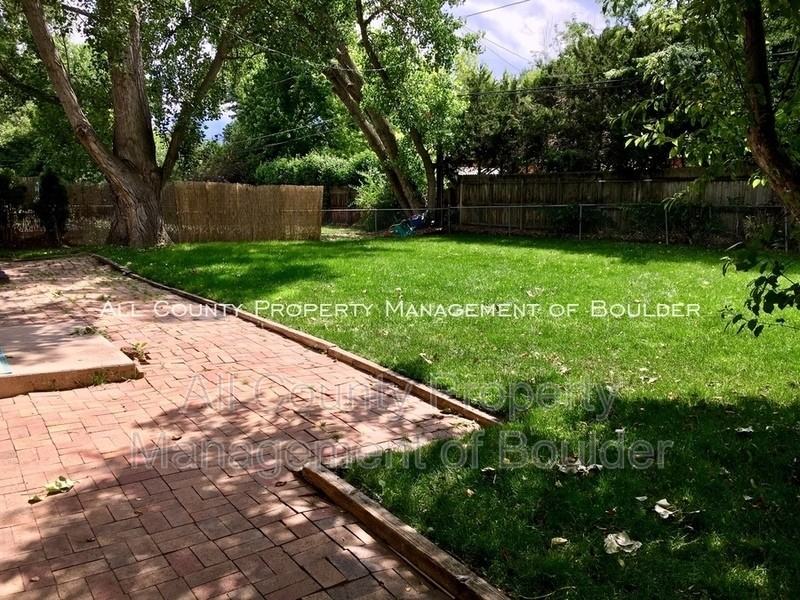 3135 Folsom St - Photo 3 of 20