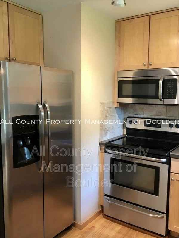 3135 Folsom St - Photo 5 of 20