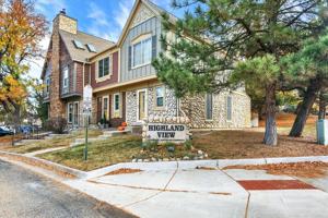 featured image of 2635 E Nichols Cir