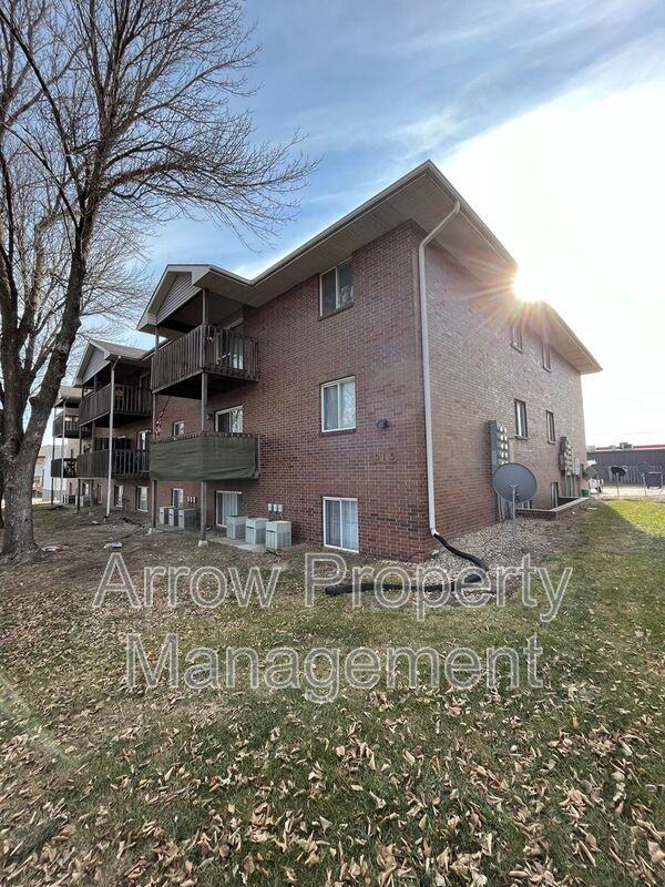 515 W Saunders Ave #24 - Photo 7 of 8