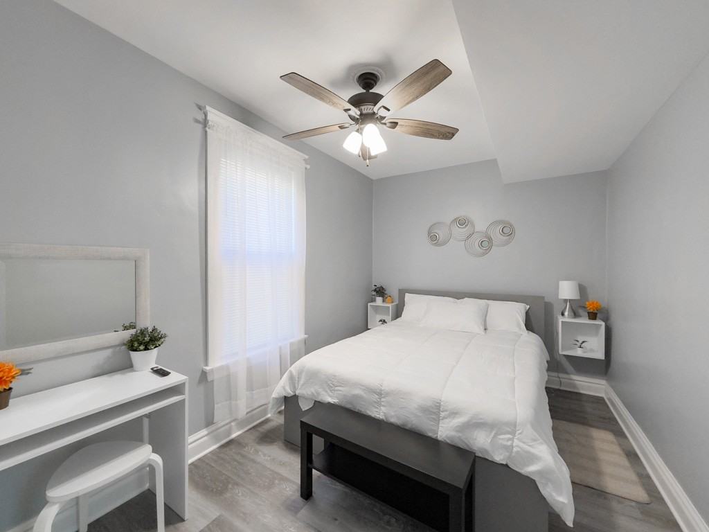 2039 West 23rd Street #2 - Photo 6 of 21