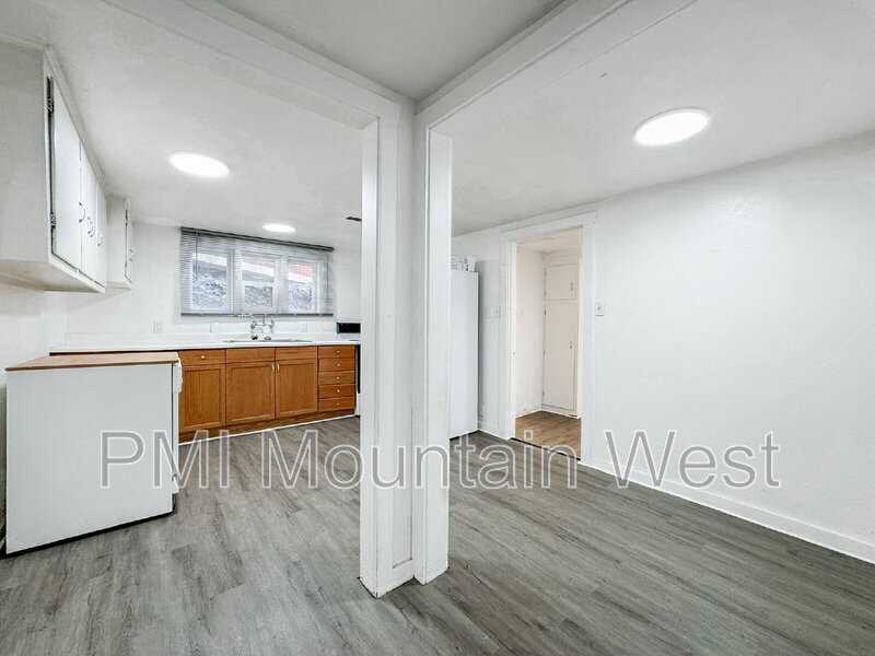 538 E St - Photo 7 of 22