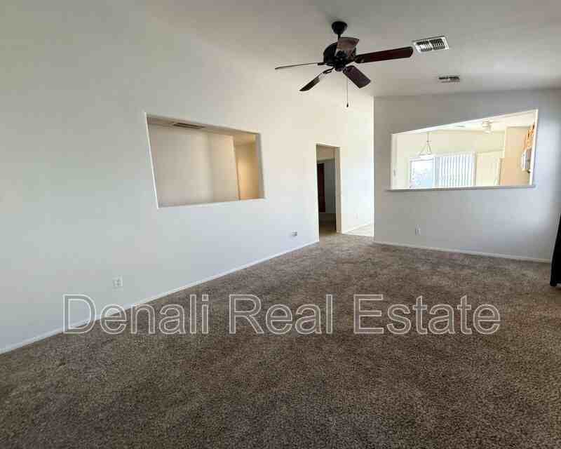 11561 Green Drive - Photo 3 of 15