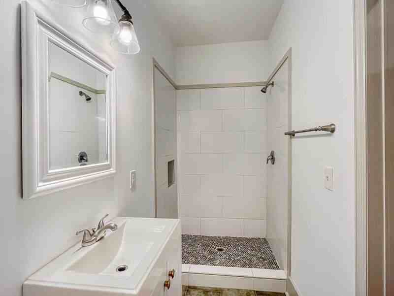 316 West 42nd Street - Photo 6 of 11