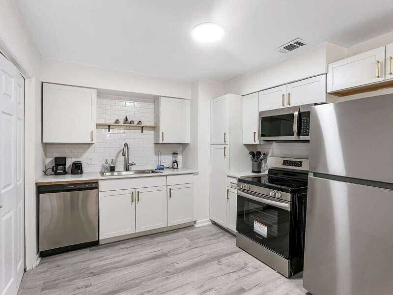 1224 Crawford Way - Photo 3 of 23