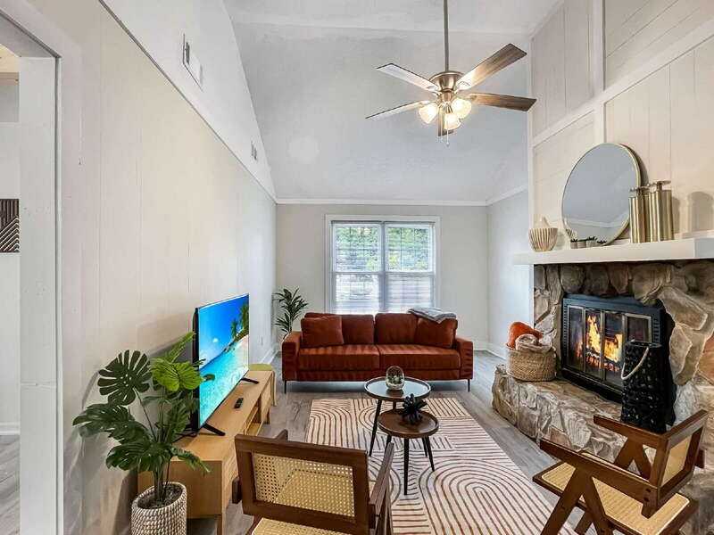 1224 Crawford Way - Photo 6 of 23