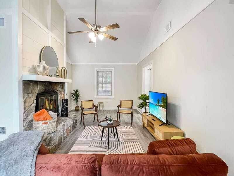 1224 Crawford Way - Photo 7 of 23