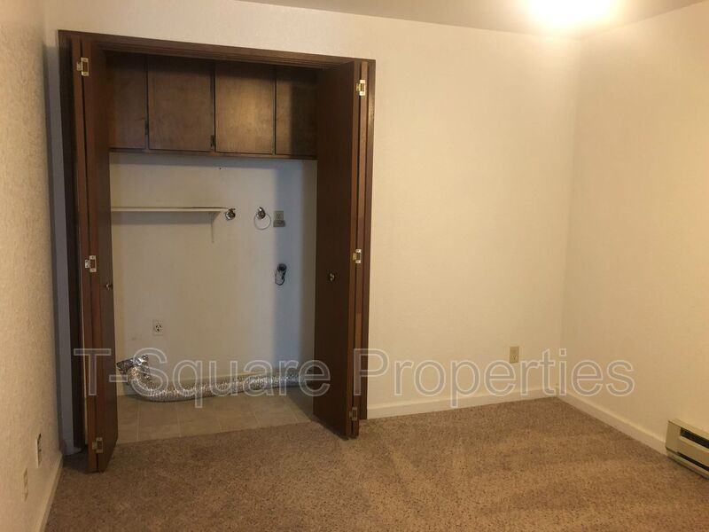 7125 Rainier Dr #6 - Photo 5 of 28