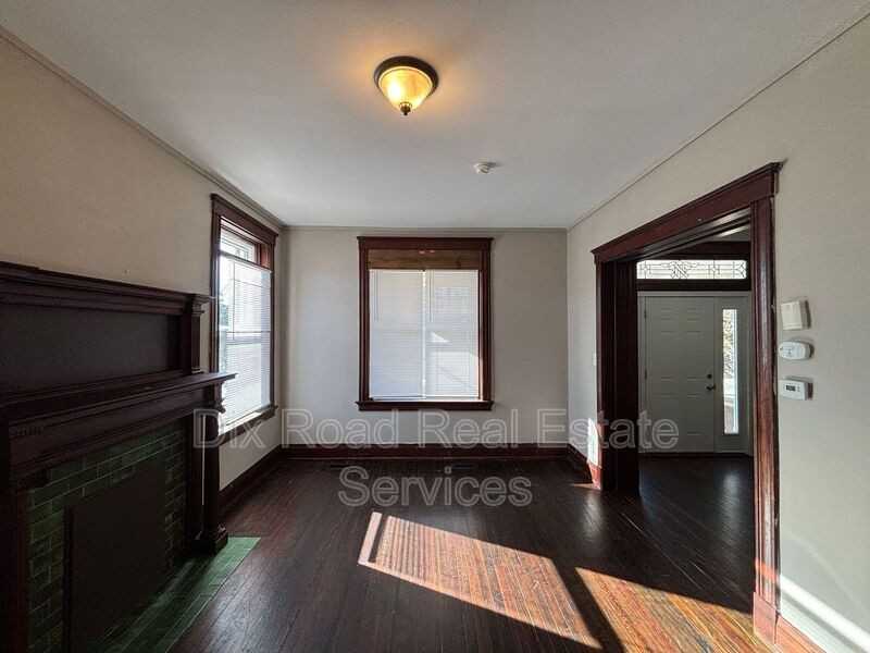 810 Sunset Ave - Photo 7 of 37