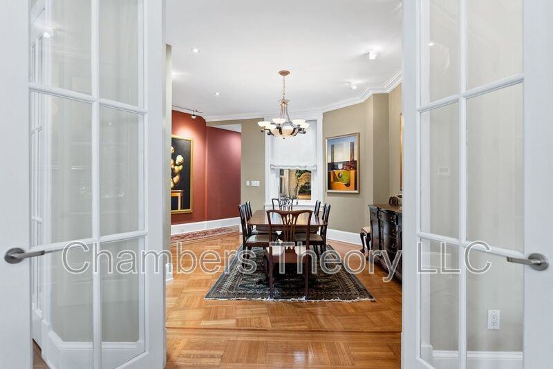 2131 S St Nw - Photo 6 of 30