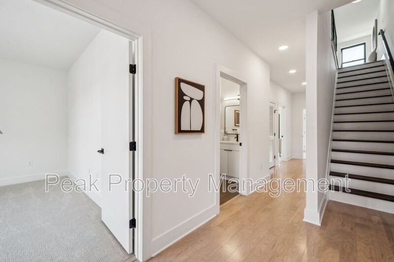 1609 Pulaski St - Photo 2 of 24