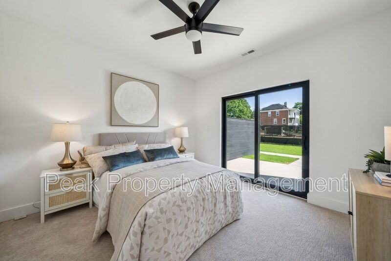 1609 Pulaski St - Photo 7 of 24