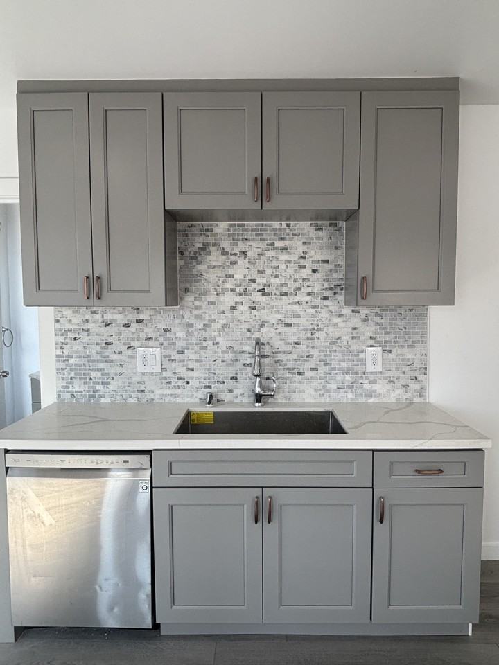 1956 1/2 Park Grove Avenue - Photo 2 of 15