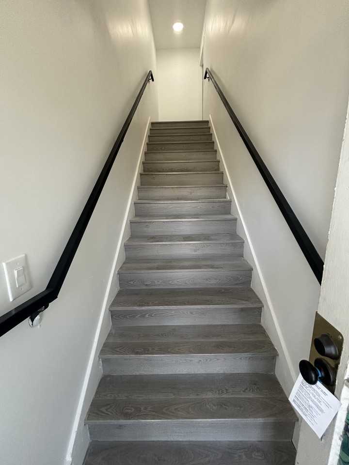 1956 1/2 Park Grove Avenue - Photo 5 of 15