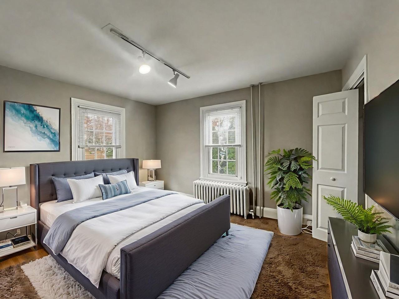 716 E Railroad Ave - Photo 3 of 15