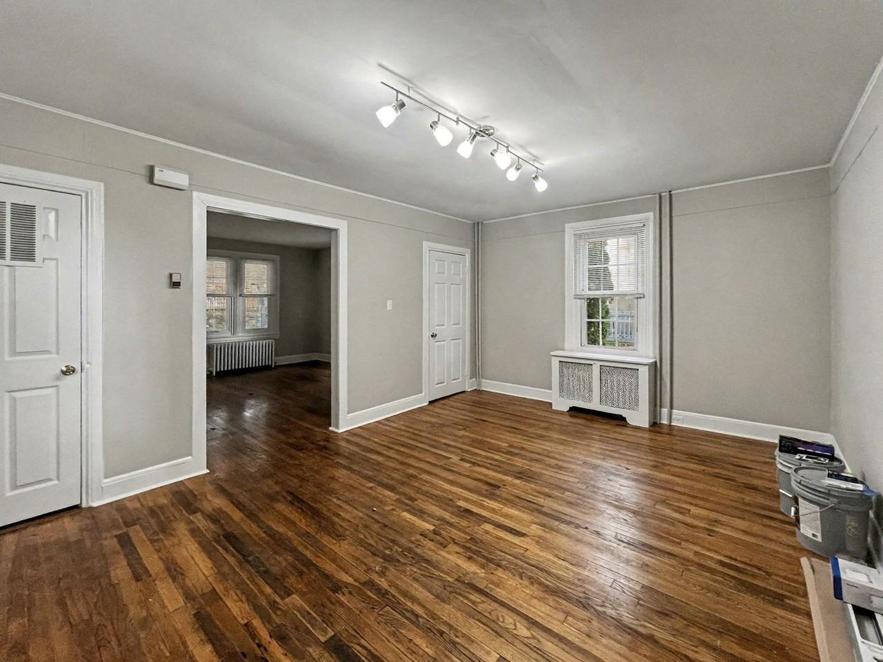 716 E Railroad Ave - Photo 4 of 15