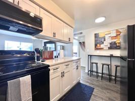 featured image of 4002 S Manhattan Ave