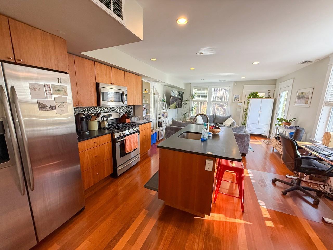 44 Rockview Street - Photo 2 of 27