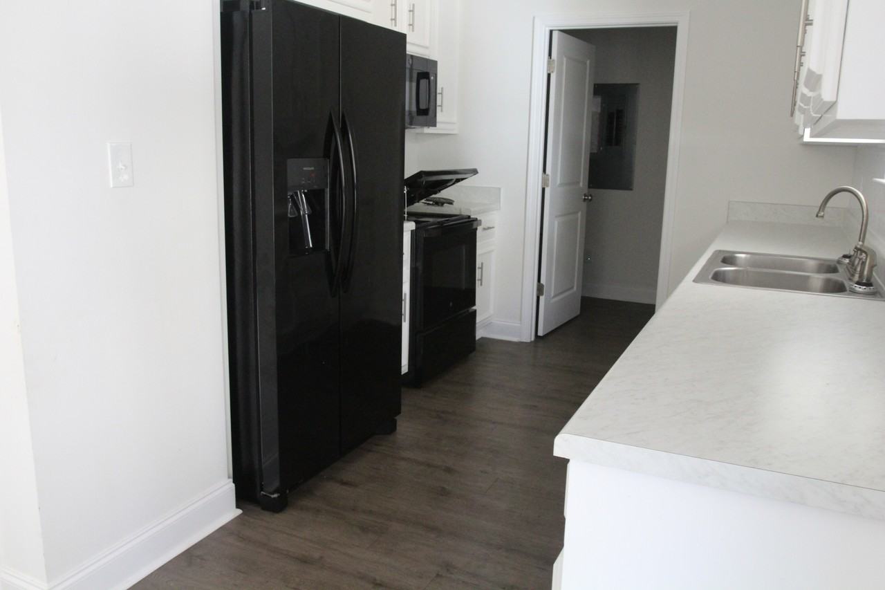 Toccoa Street 158 - Photo 3 of 7