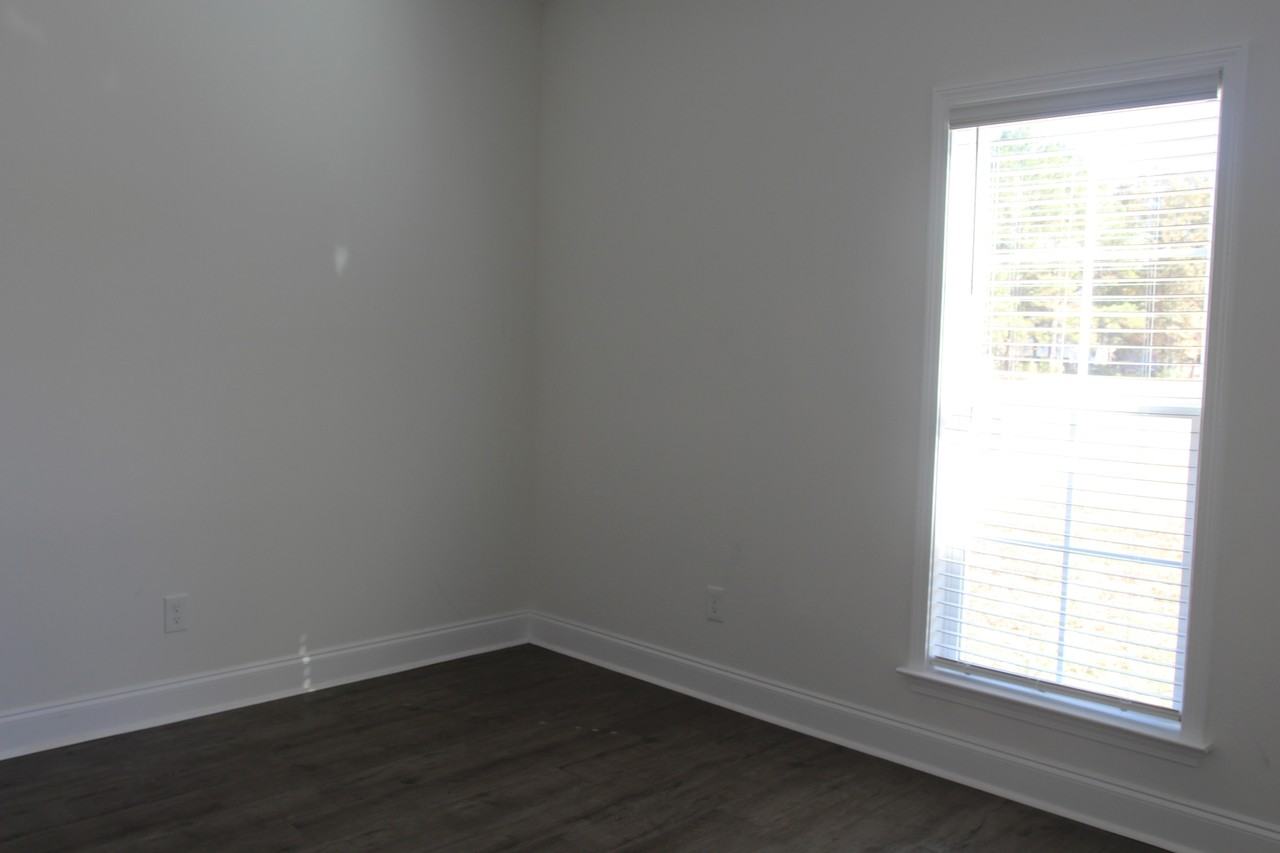 Toccoa Street 158 - Photo 5 of 7