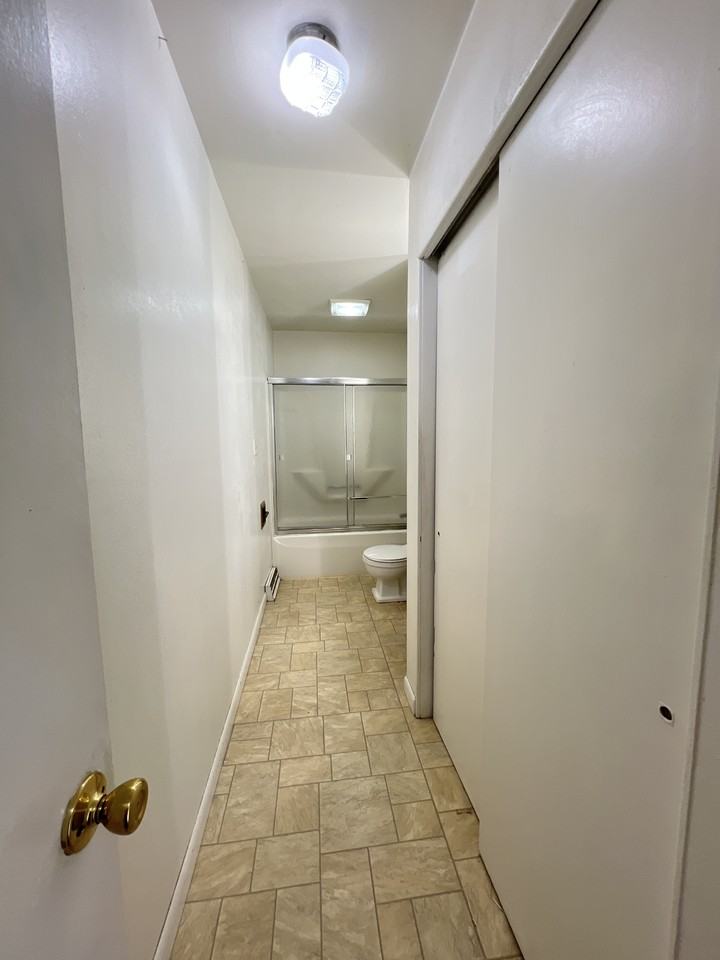 1077 Alice Street - Photo 5 of 21