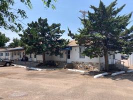 featured image of 917 E 25th St