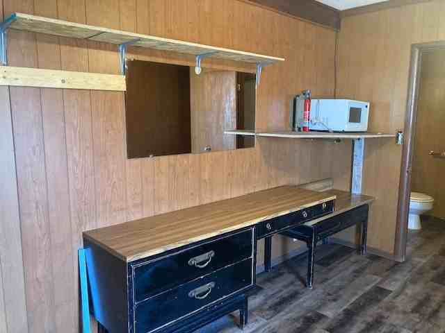 917 E 25th St - Photo 3 of 6