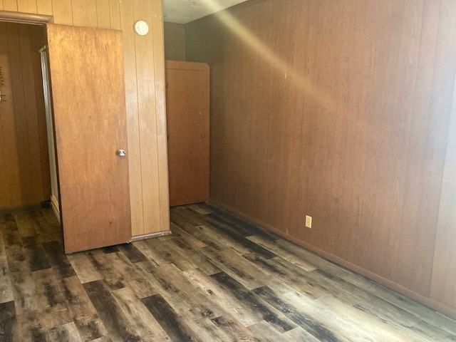 917 E 25th St - Photo 4 of 6