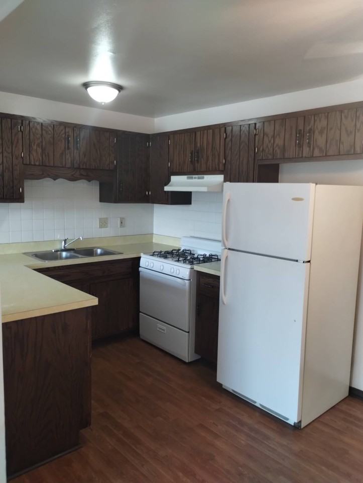 1500 Pioneer Road - Photo 2 of 18