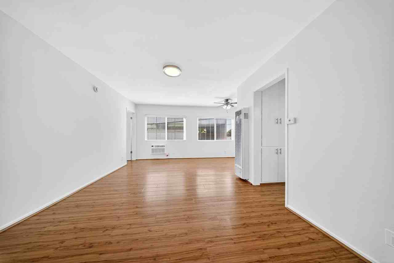 1825 S. Beloit Ave - Photo 3 of 50