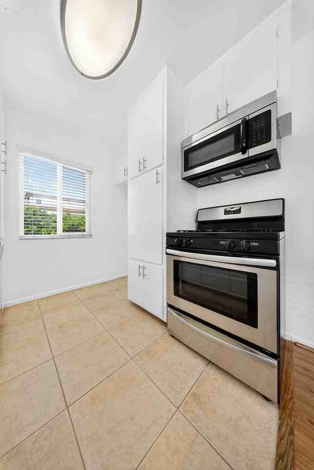 1825 S. Beloit Ave - Photo 6 of 50