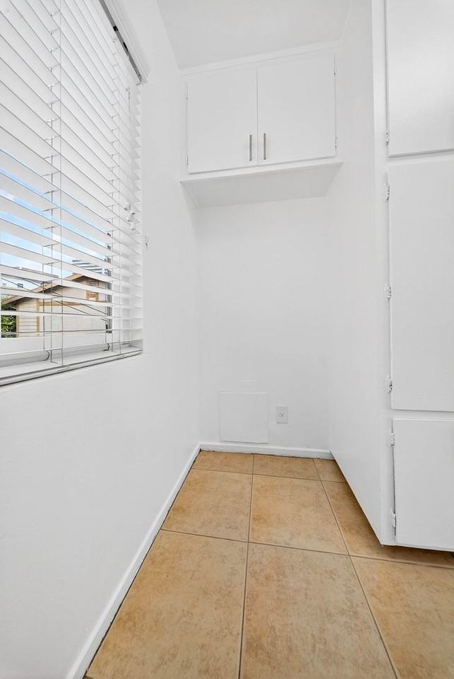 1825 S. Beloit Ave - Photo 7 of 50