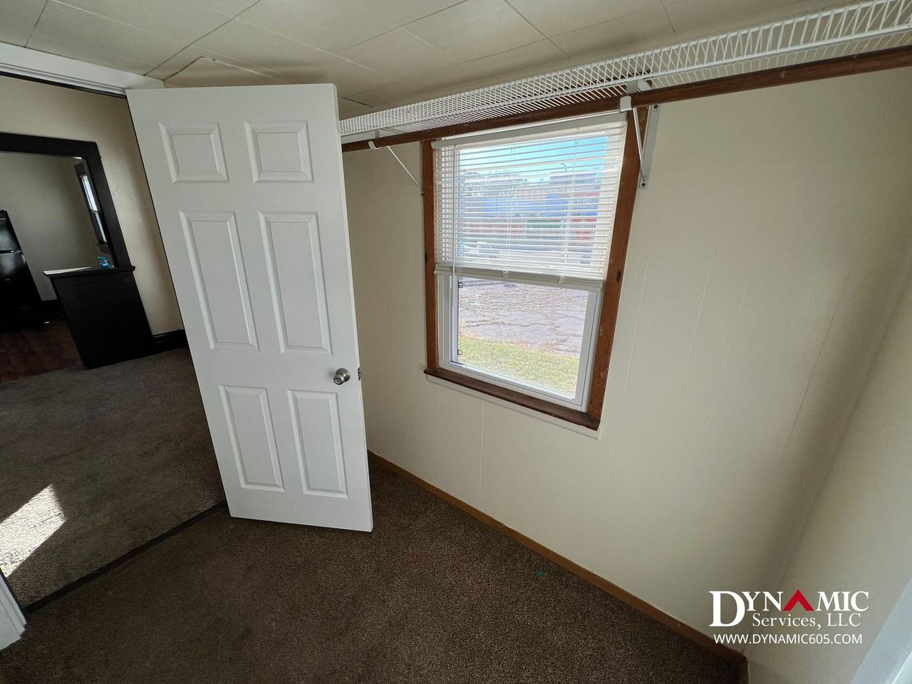 1417 West 10th Street - Photo 2 of 25