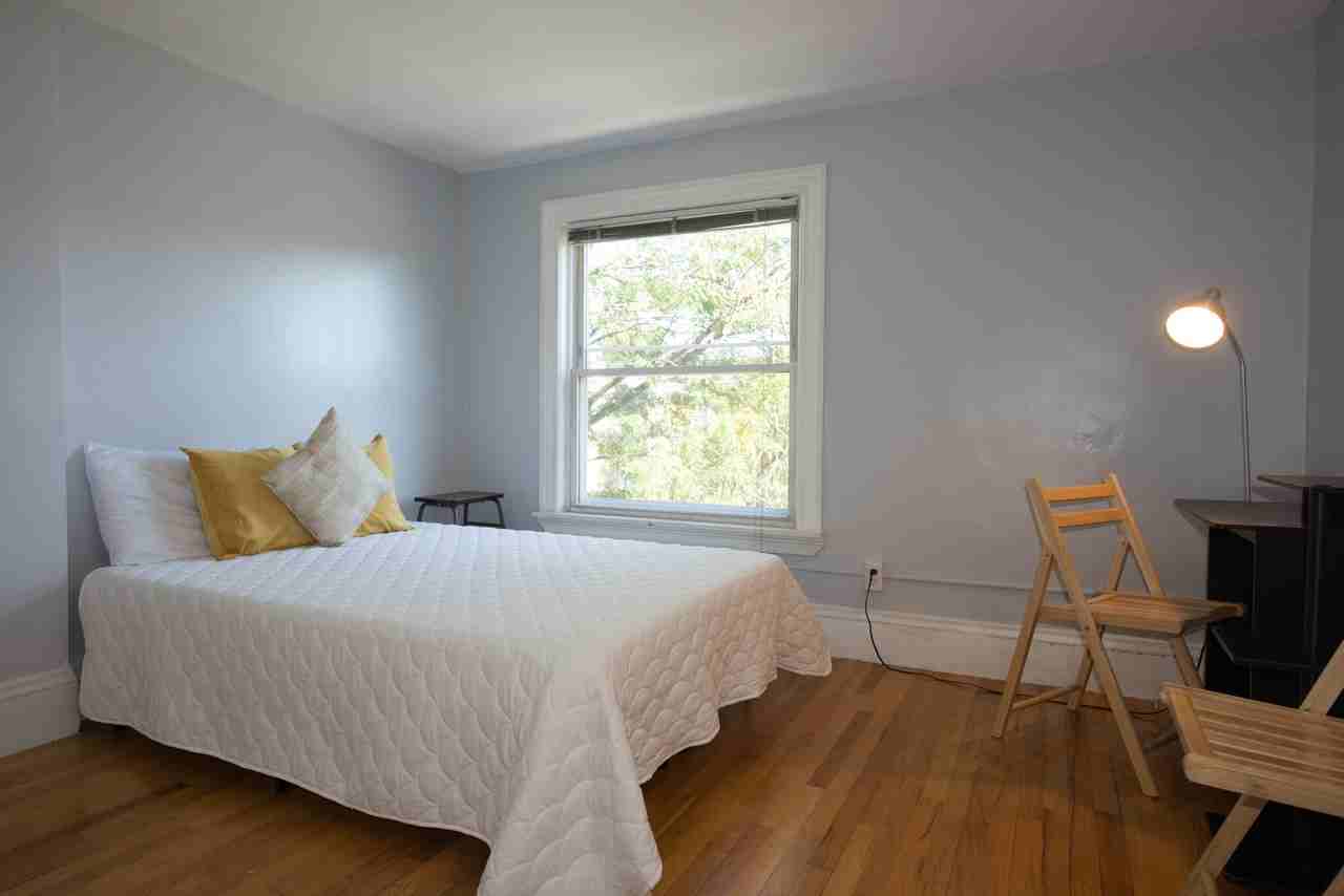 71 Hammond St - Photo 6 of 20