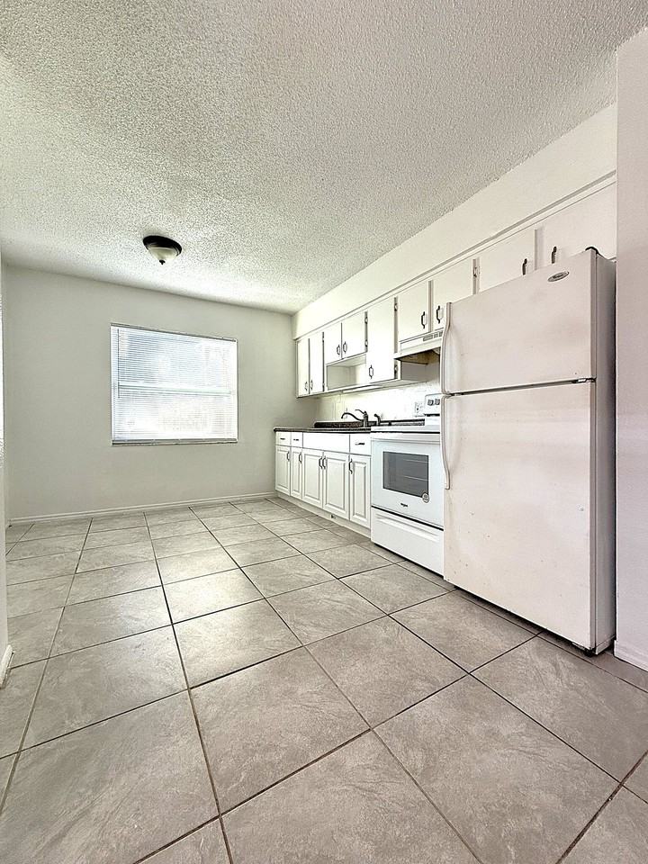 Palm Gardens 698#4 - Photo 7 of 19