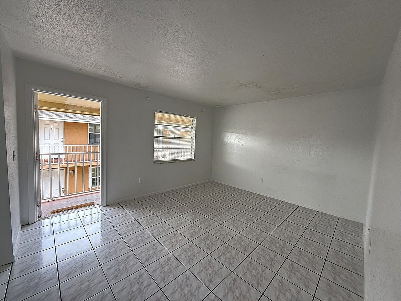 Palm Gardens 720#4 - Photo 4 of 18