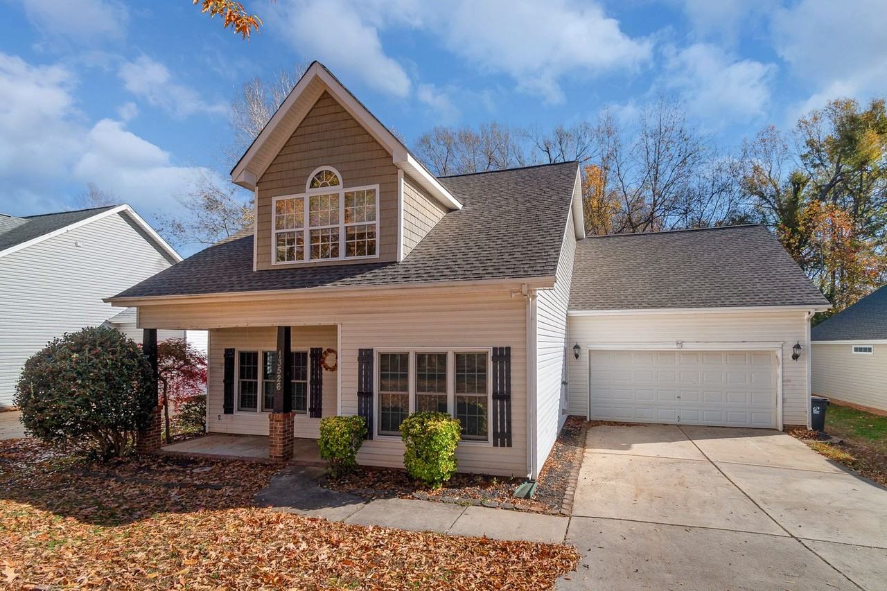 13526 Glencreek Ln - Photo 2 of 43
