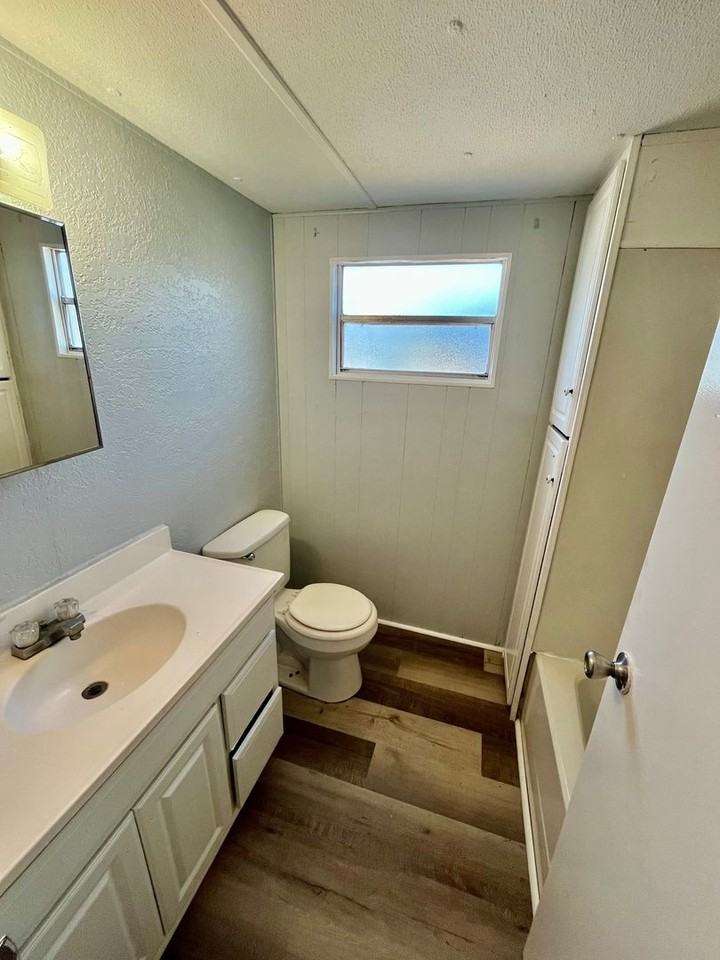 307 Camelia Lane - Photo 3 of 7