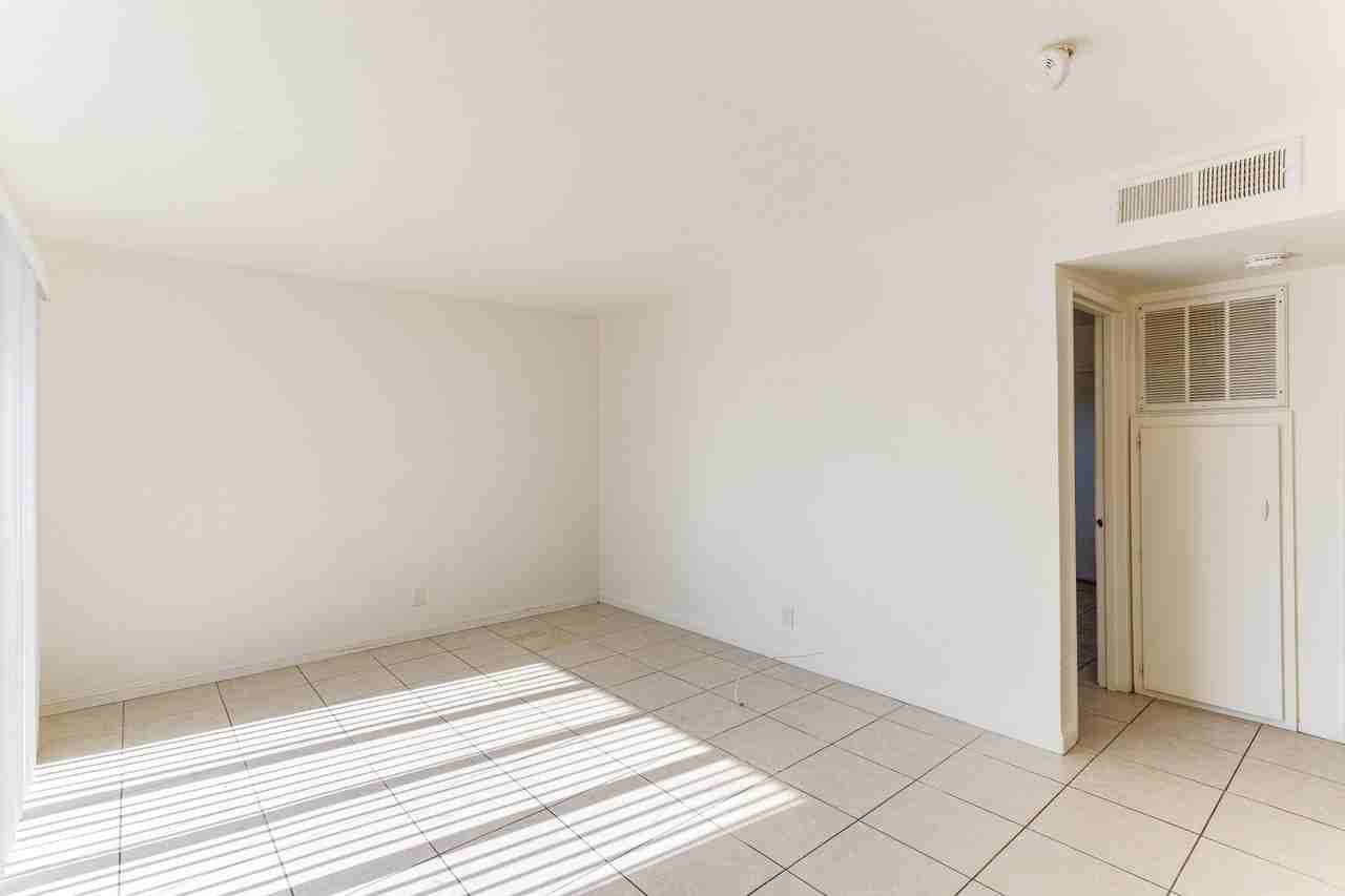 3370 Athens St #4 - Photo 6 of 11