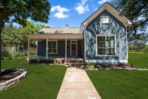 featured image of 904 17th St