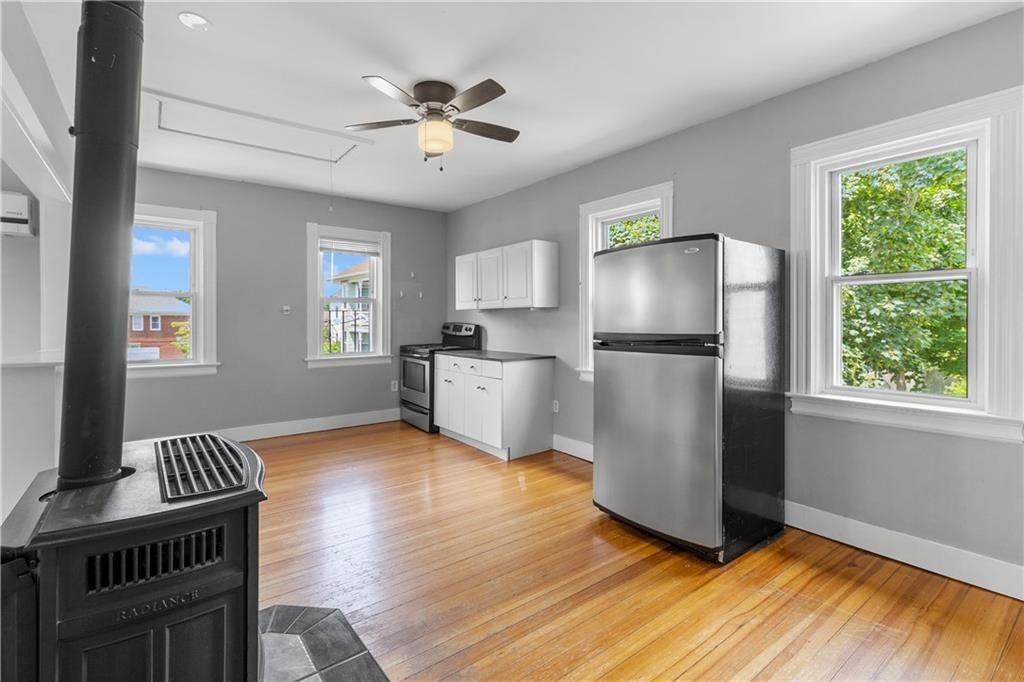 291 Maple Ave ##2 - Photo 3 of 20