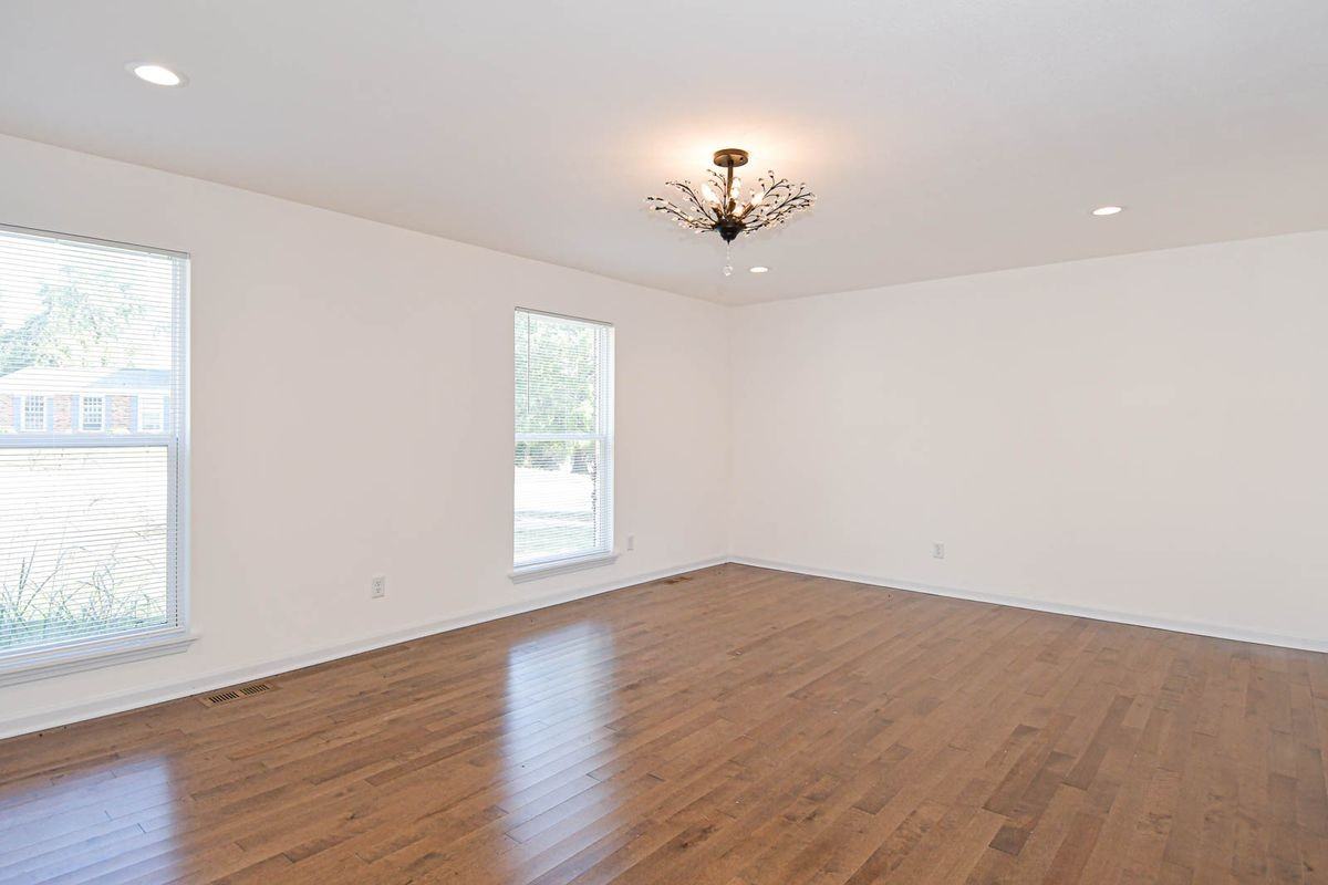 306 Bright Meadows Dr - Photo 3 of 33