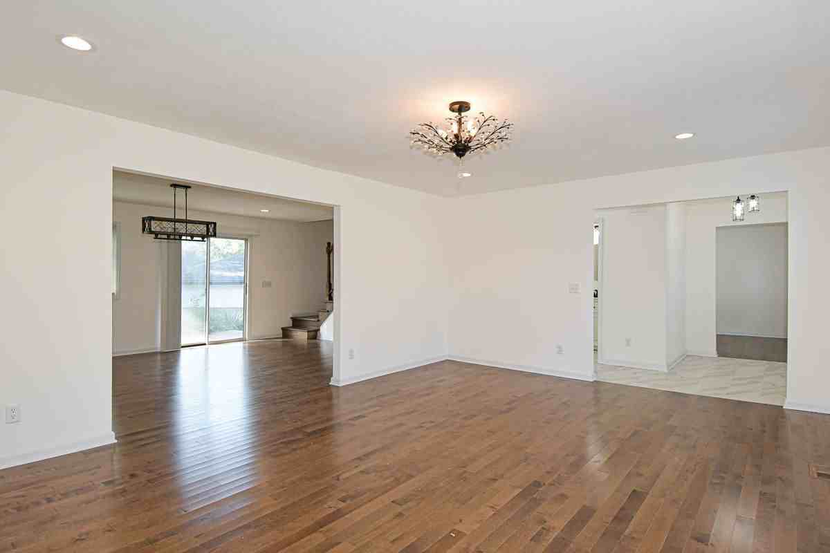 306 Bright Meadows Dr - Photo 5 of 33