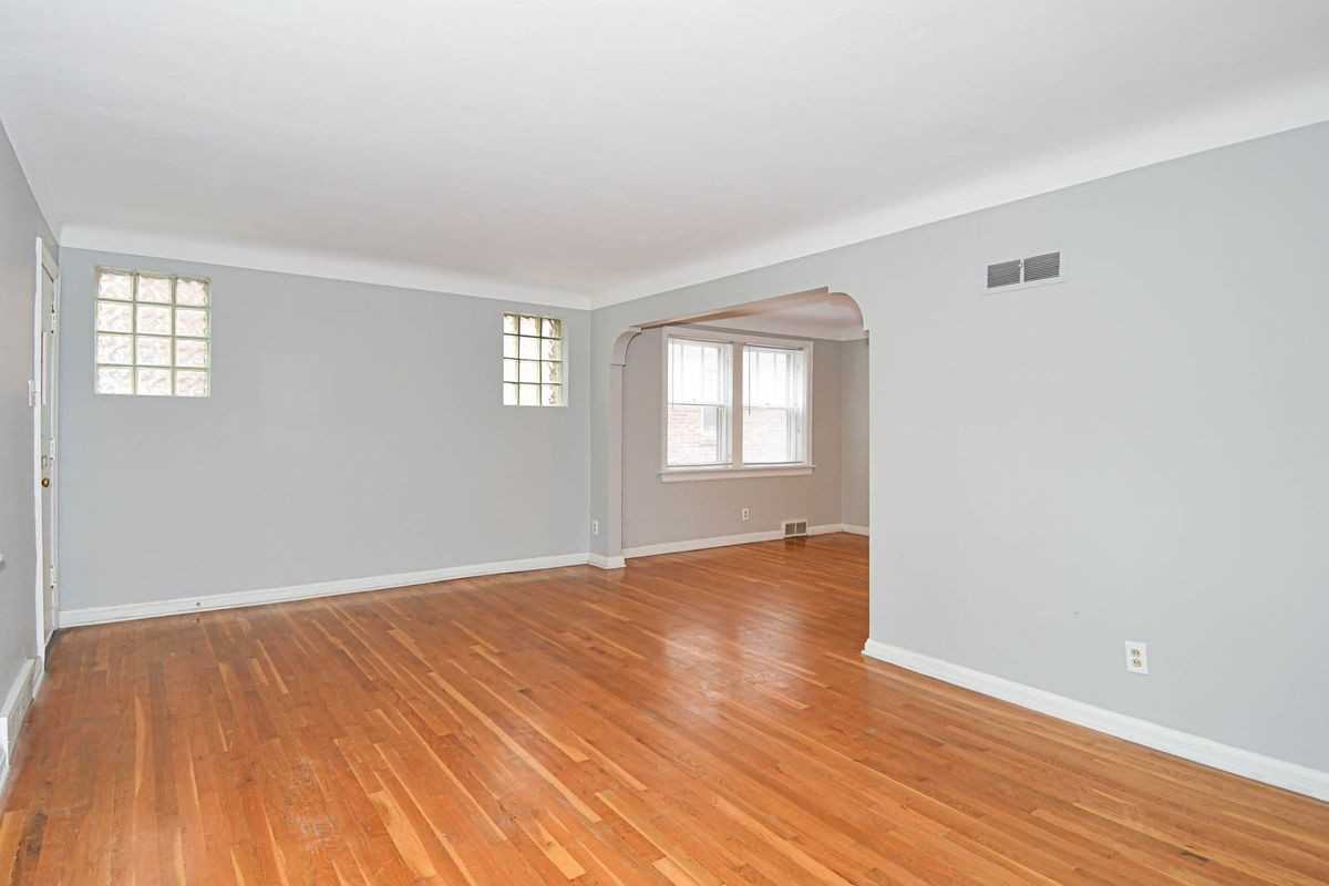 7039 Dartmouth Ave - Photo 6 of 28