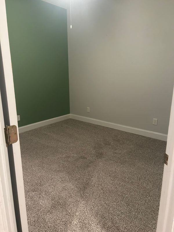 5042 Belleglen Ct - Photo 3 of 8