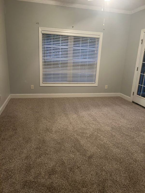 5042 Belleglen Ct - Photo 5 of 8