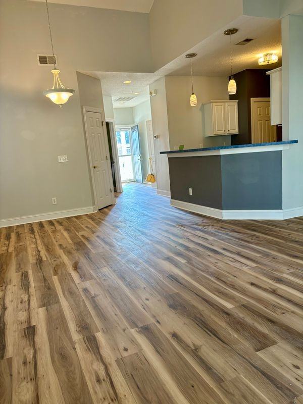 5042 Belleglen Ct - Photo 7 of 8