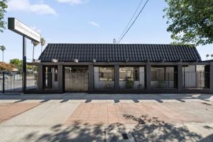 featured image of 570 N Towne Ave